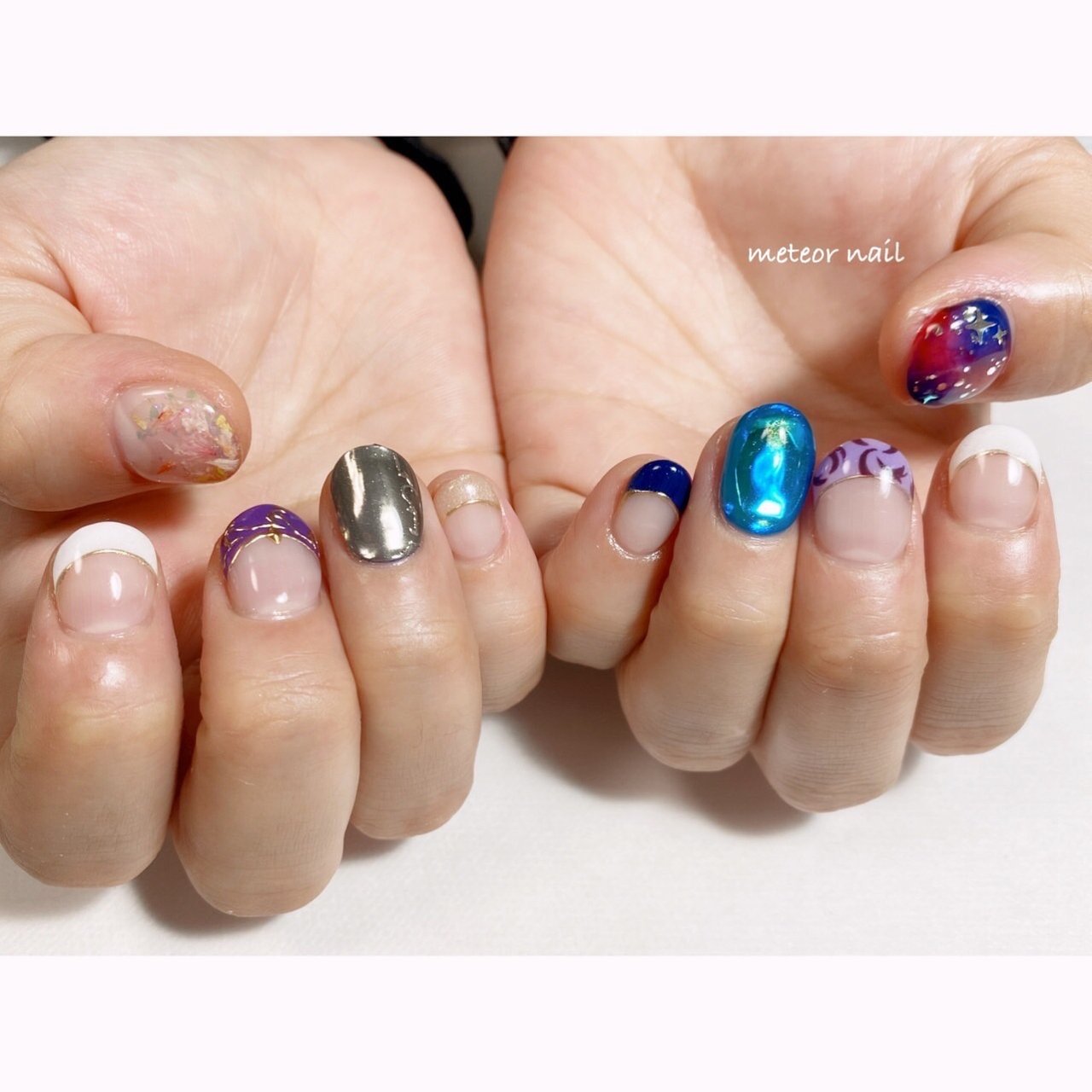 オールシーズン ハンド フレンチ ラメ オーロラ Meteornail ミーティアネイルのネイルデザイン No ネイルブック