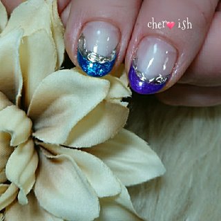 親指ちゃん💜💙 #パープルネイル #ブルーネイル #ラメネイル #梅雨ネイル #梅雨ネイル2022 #夏ネイル #夏ネイル2022 #フレンチネイル #夏 #梅雨 #フレンチ #変形フレンチ #ビジュー #ミラー #アイシング #ブルー #パープル #シルバー #private nail salon cher❤️ish #ネイルブック