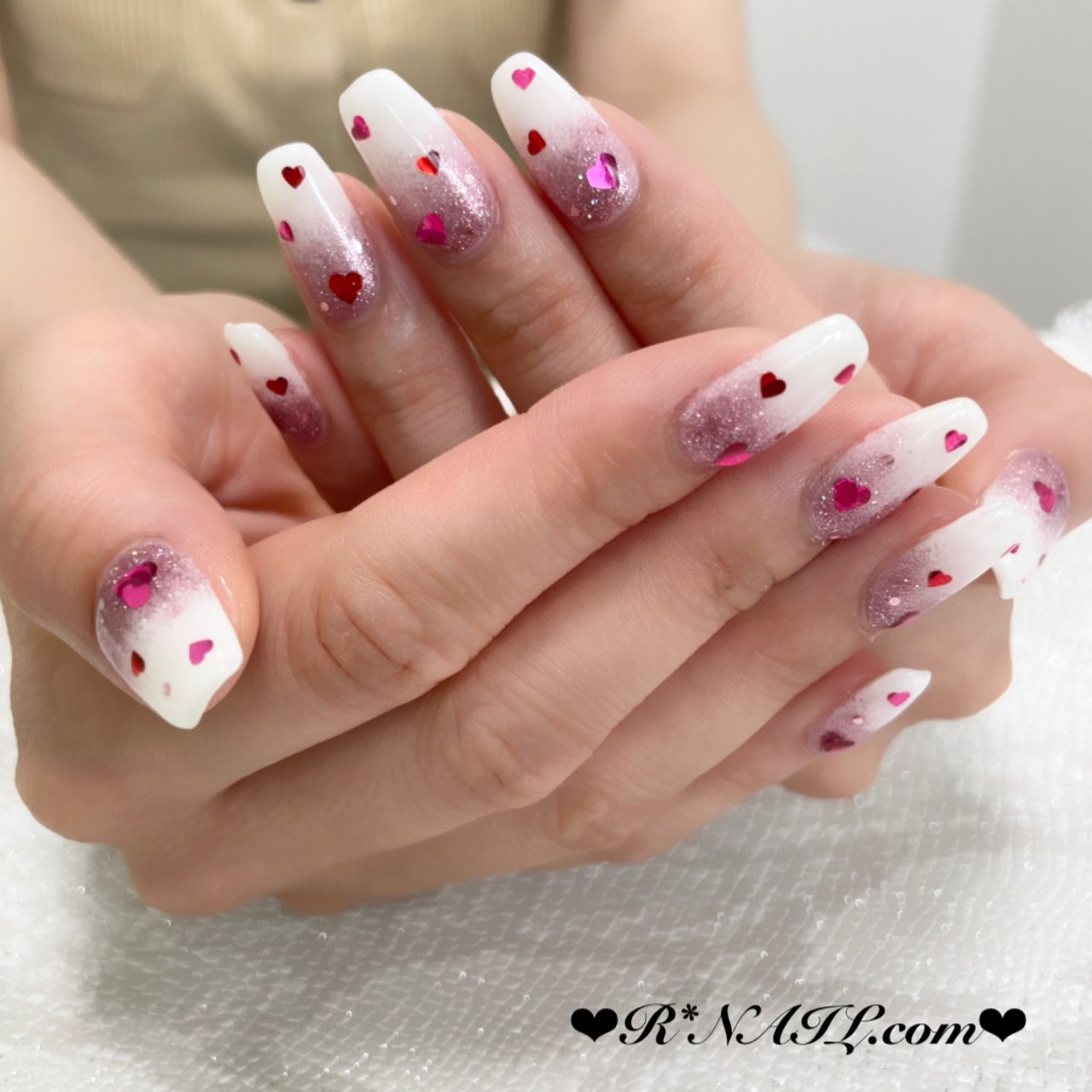 オールシーズン バレンタイン ブライダル ハンド グラデーション R Nail Comのネイルデザイン No ネイルブック