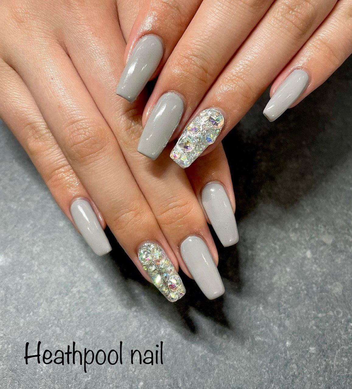 ハンド シンプル ラメ グレー シルバー Heathpoolnailのネイルデザイン No ネイルブック