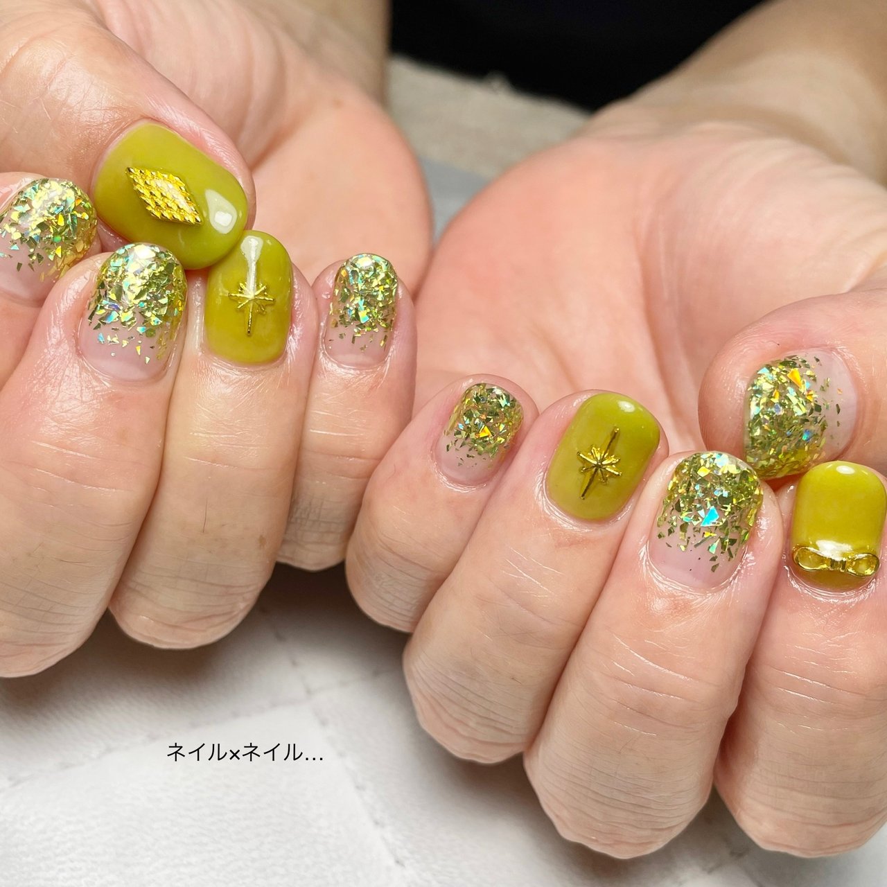 春 夏 グラデーション ホログラム グリーン Yukinaのネイルデザイン No ネイルブック