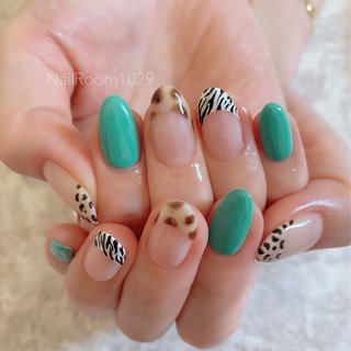 ジラフ柄のネイルデザイン ネイルブック