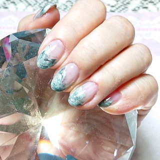 変形フレンチ アースカラーのネイルデザイン ネイルブック