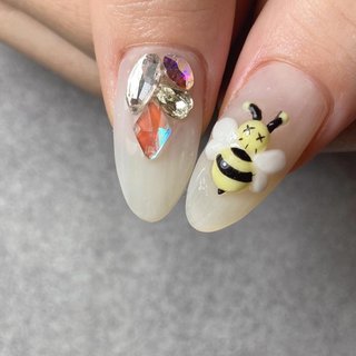 蜂のネイルデザイン ネイルブック