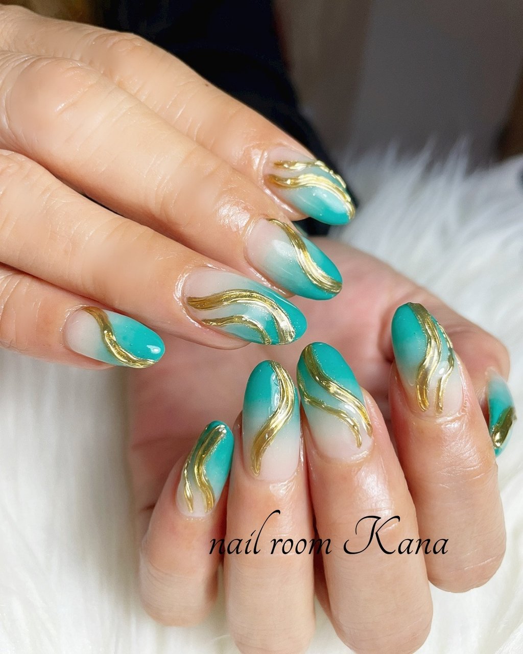 春 夏 ハンド グラデーション ミラー Nail Room Kanaのネイルデザイン No ネイルブック