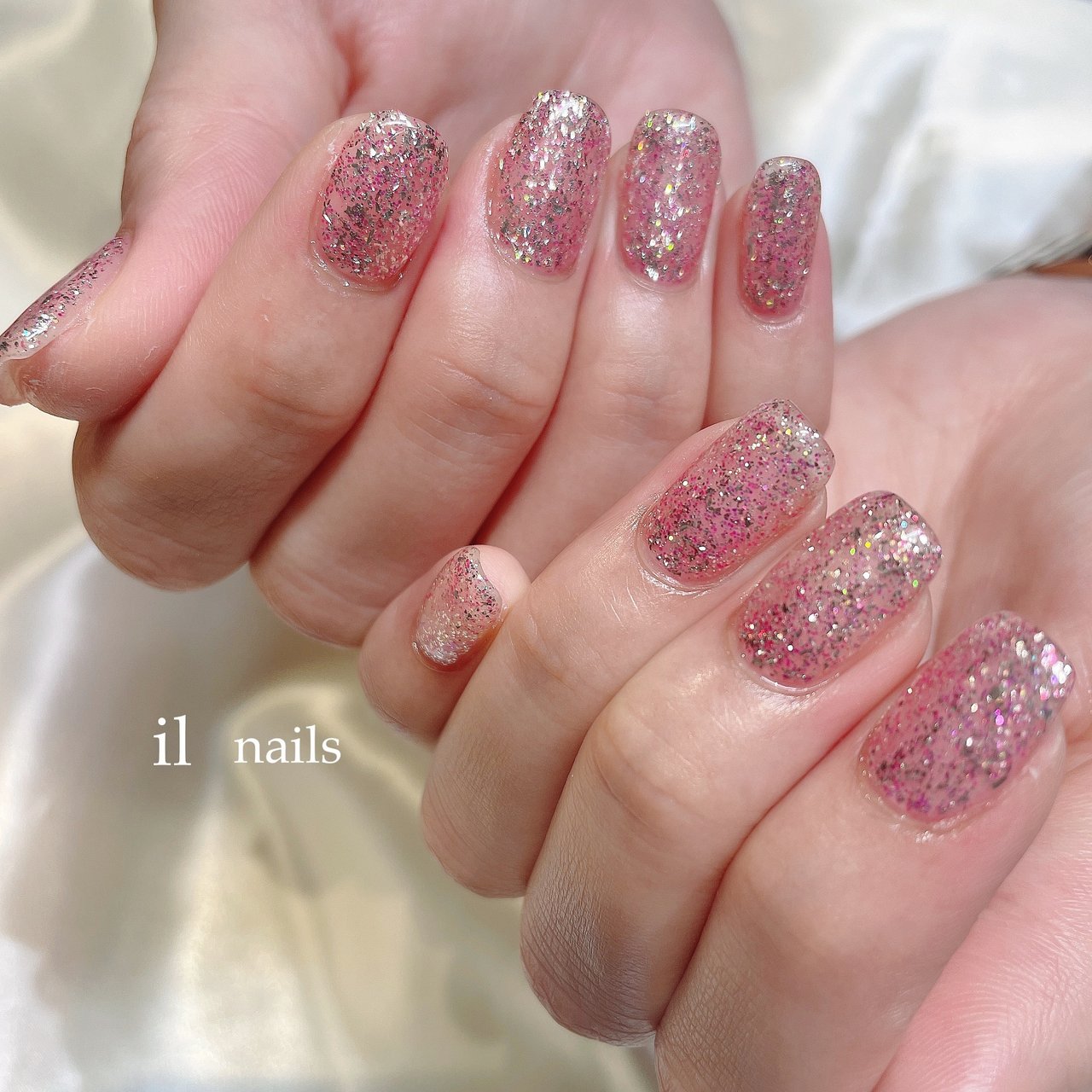 ハンド ラメ ワンカラー スクエア ピンク Il Nailsのネイルデザイン No ネイルブック