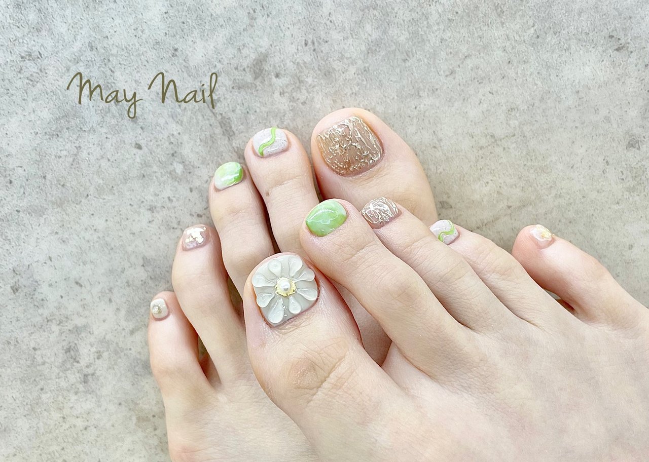 オールシーズン フット フラワー ジェルネイル May Nailのネイルデザイン No ネイルブック