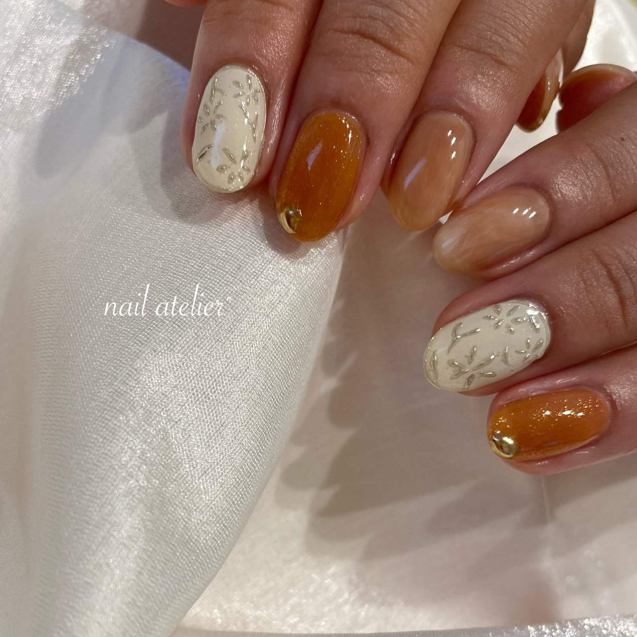 ホワイト オレンジ Nail Atelier ネイルアトリエ のネイルデザイン No ネイルブック