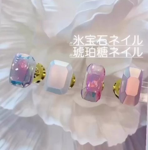 オールシーズン ハンド ホログラム ショート スクエアオフ Coco S Nailのネイルデザイン No ネイルブック