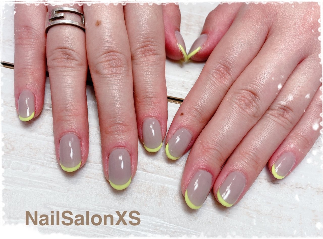 オールシーズン ハンド シンプル フレンチ イエロー Nailsalonxsのネイルデザイン No ネイルブック