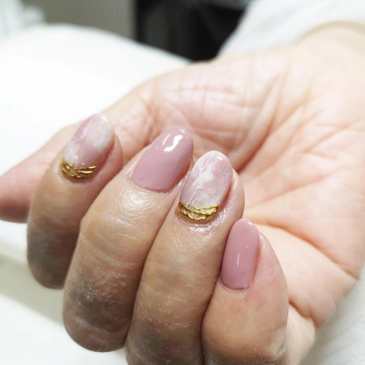 オールシーズン ハンド ワンカラー 大理石 ニュアンス Ecn Nailのネイルデザイン No ネイルブック