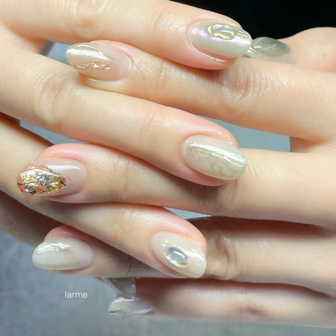 ハンド ベージュ グレージュ Nailroomlarmeのネイルデザイン No ネイルブック