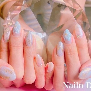 水色 白ラメのネイルデザイン ネイルブック