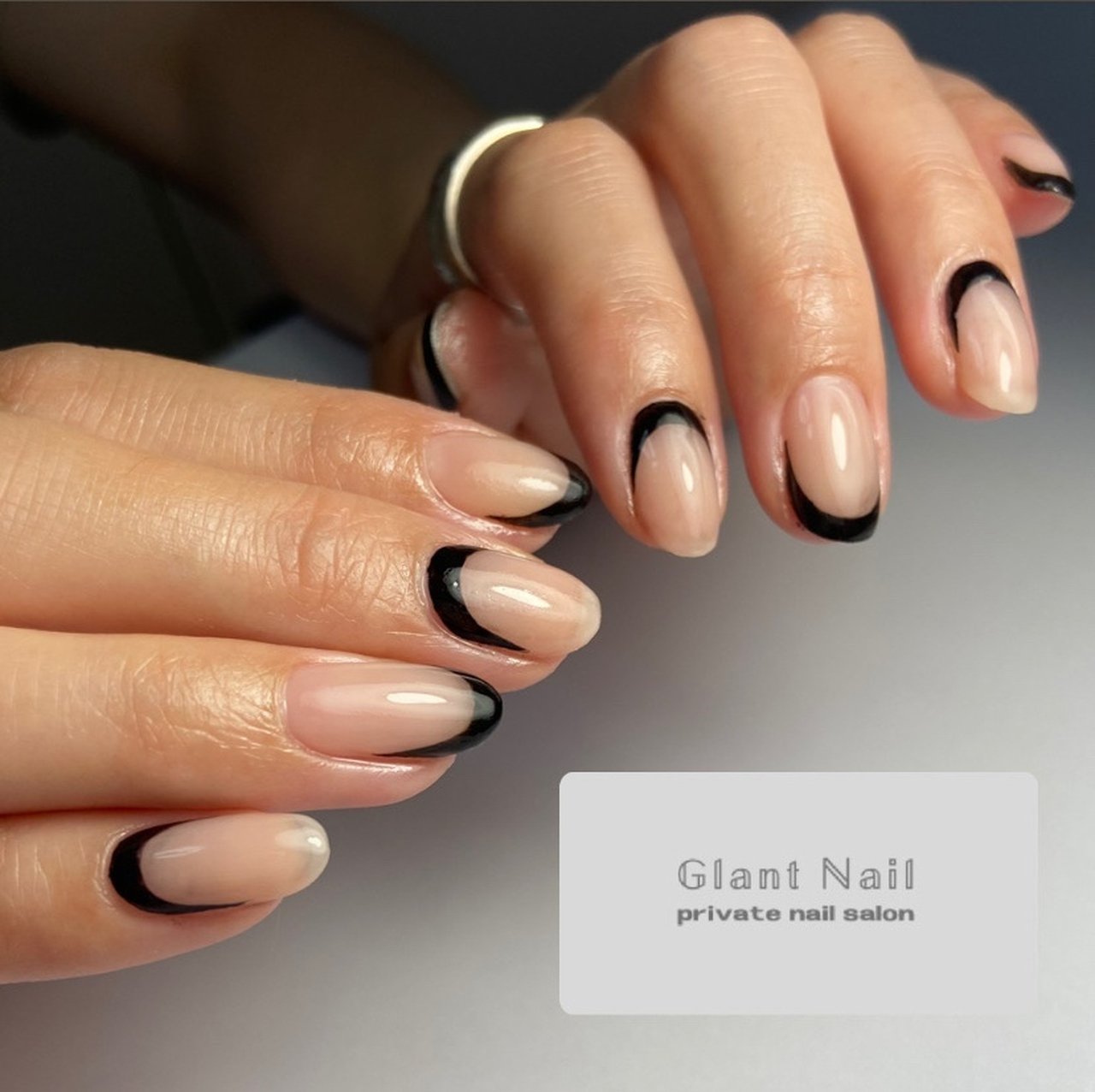 オールシーズン ハンド フレンチ ミディアム ポイント Rinaのネイルデザイン No ネイルブック