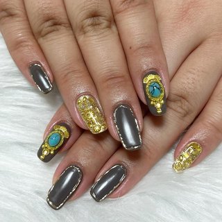 ゴールドパーツネイルのネイルデザイン ネイルブック