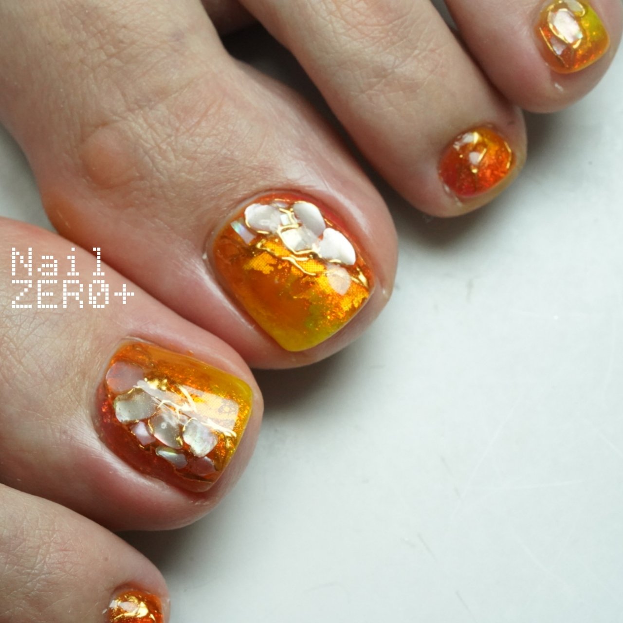 オールシーズン フット グラデーション ラメ ワンカラー 塩見隼人 池袋 ネイルゼロプラスのネイルデザイン No ネイルブック