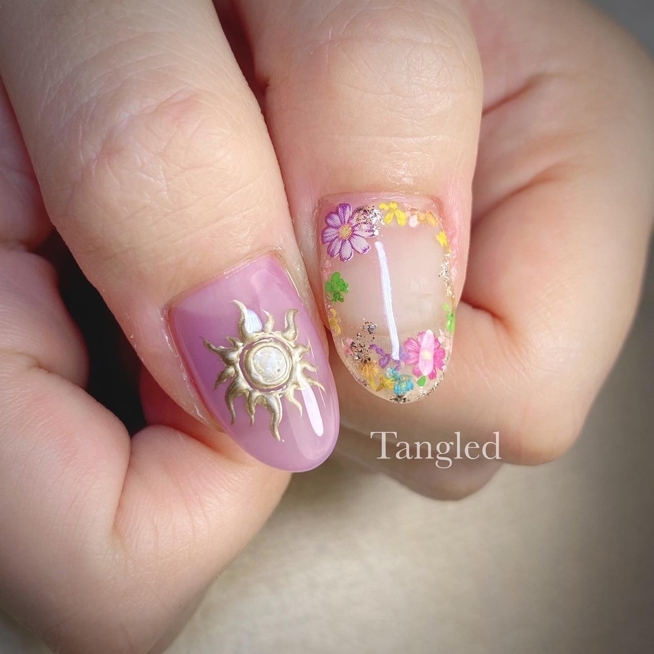 春 オールシーズン ハンド ホログラム フラワー Mammy Nailsのネイルデザイン No ネイルブック