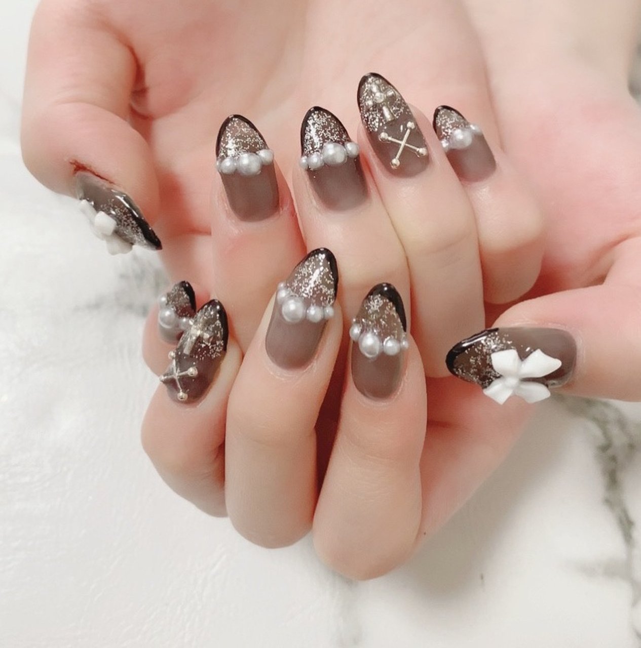オールシーズン ハンド ラメ シースルー リボン Private Nail Salon Liebeのネイルデザイン No ネイル ブック