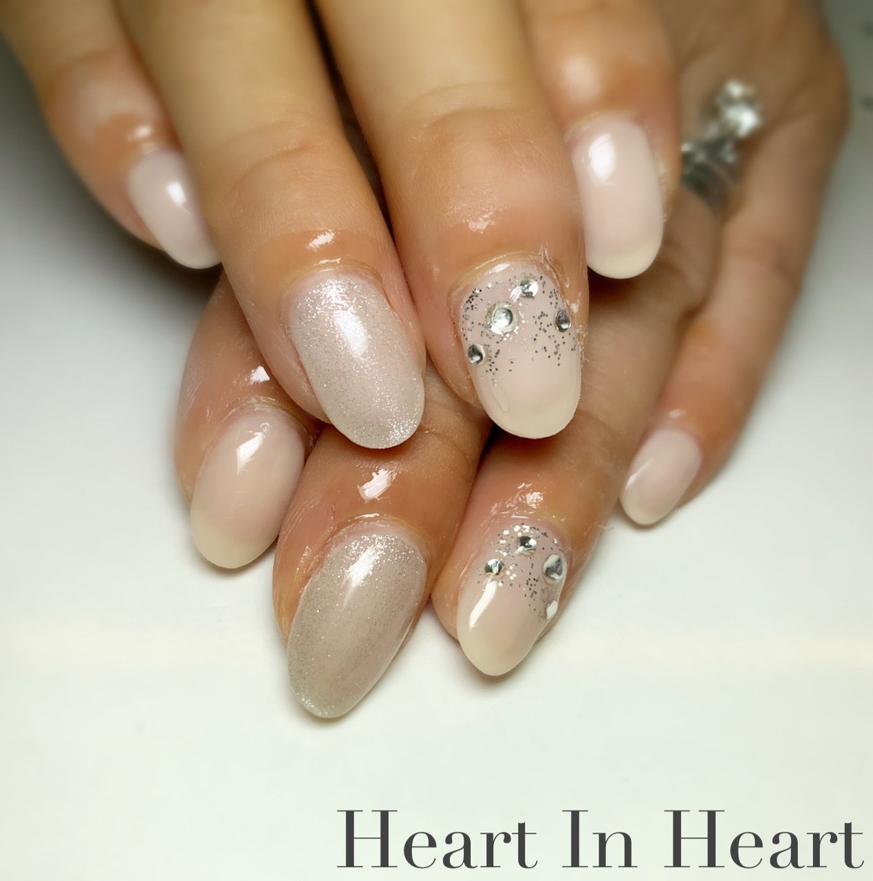オールシーズン オフィス ハンド シンプル ラメ Heart In Heartのネイルデザイン No ネイルブック