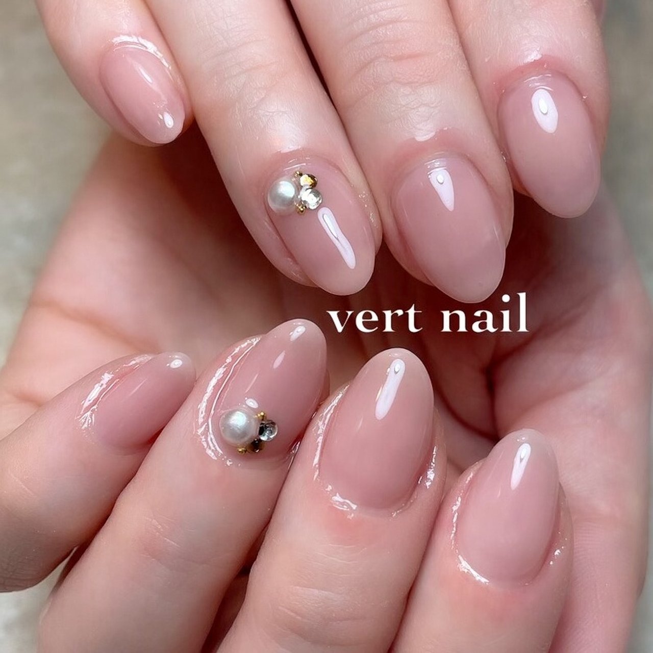 オールシーズン オフィス ブライダル パーティー ハンド Vert Nailのネイルデザイン No ネイルブック