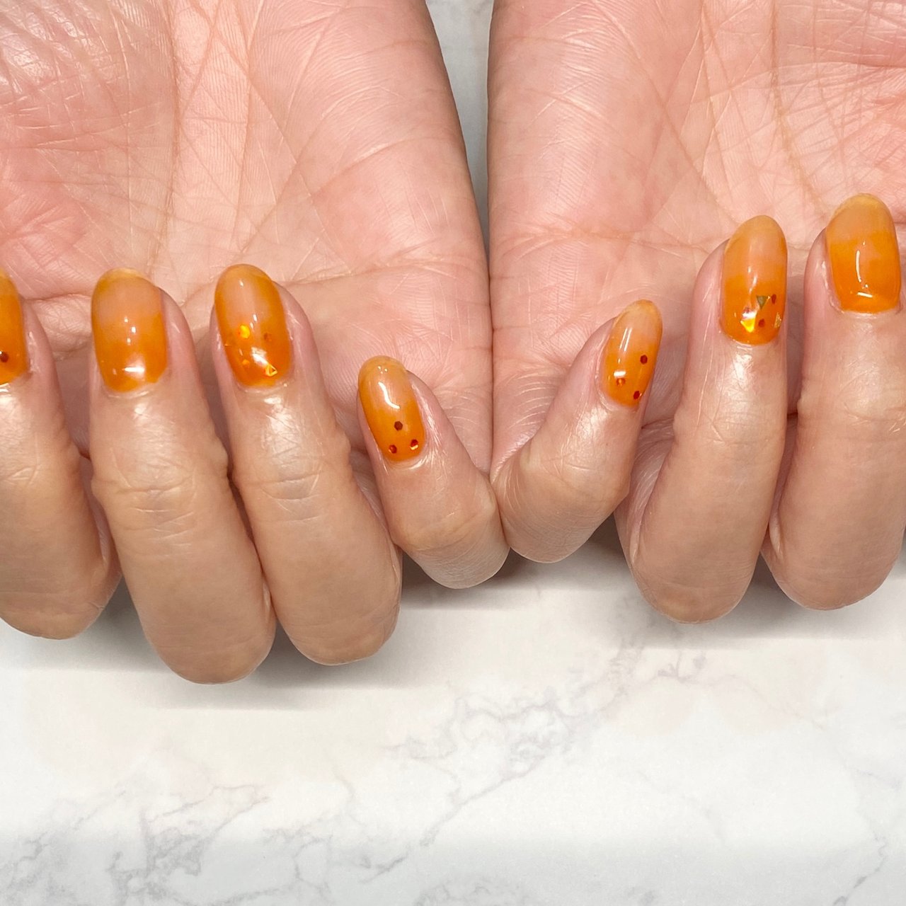 ラウンド オレンジ ジェルネイル お客様 Nailsalon Neiviのネイルデザイン No ネイルブック