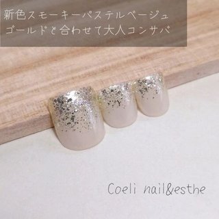 キラキラフットネイルのネイルデザイン ネイルブック