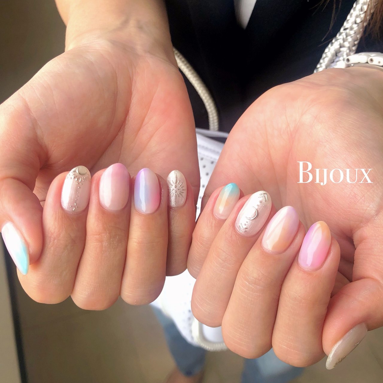 夏 オールシーズン 海 リゾート ハンド Nailsalonbijouxのネイルデザイン No ネイルブック