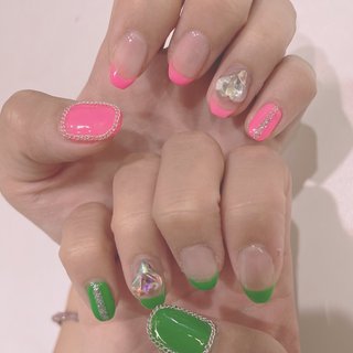 22年 新着順 蛍光グリーンのネイルデザイン ネイルブック