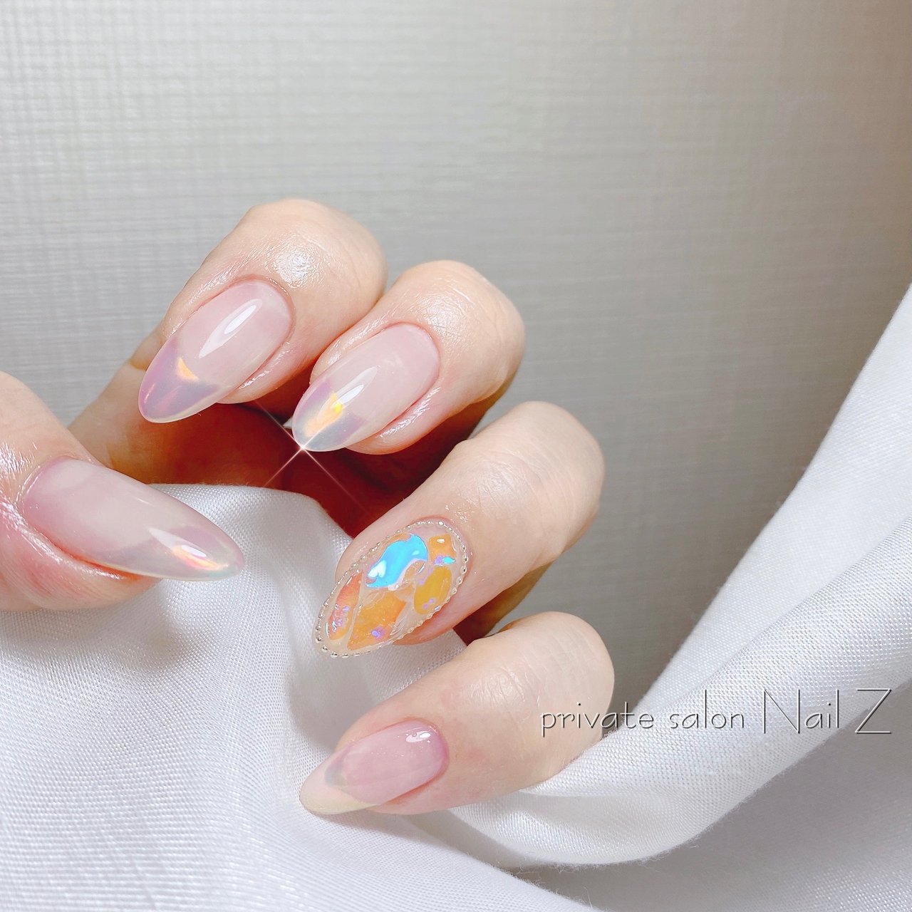 ハンド フレンチ ビジュー ミラー ロング Nail Z ネイルジー のネイルデザイン No ネイルブック
