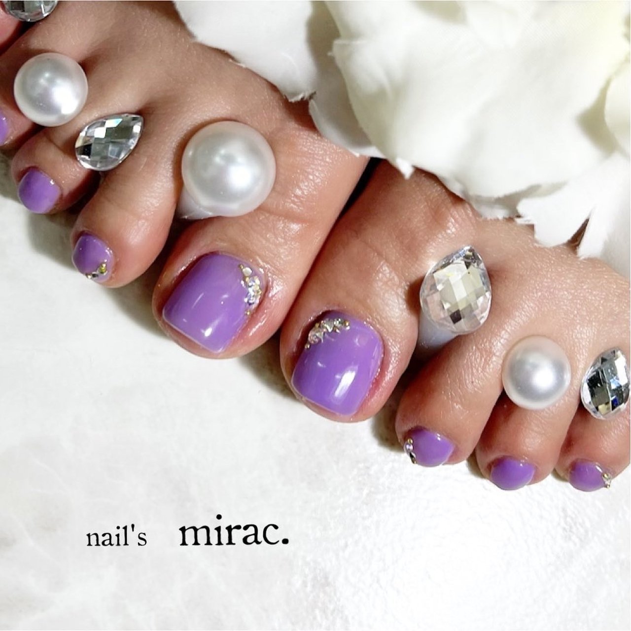 夏 旅行 梅雨 デート フット Nail Smirac 林 智子のネイルデザイン No ネイルブック