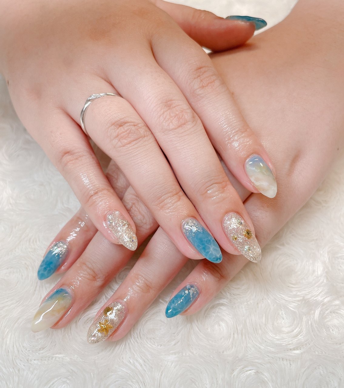 夏 海 リゾート ハンド ジェルネイル 𝚈 𝚜𝙽𝙰𝙸𝙻のネイルデザイン No ネイルブック