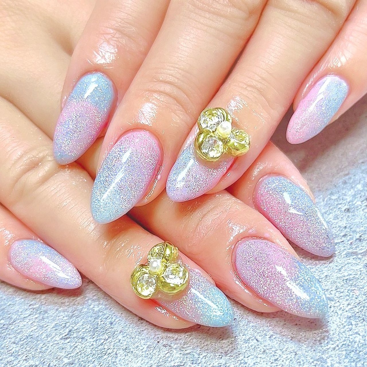 ピンク 水色 パープル Crystal R Nail Salon のネイルデザイン No ネイルブック