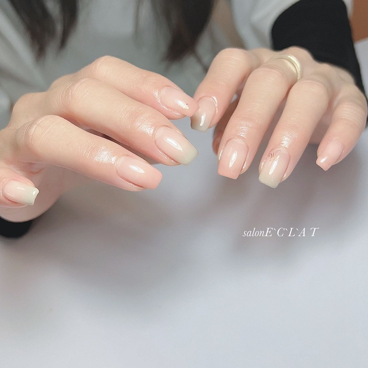 オールシーズン オフィス ハンド シンプル グラデーション Mikaのネイルデザイン No ネイルブック