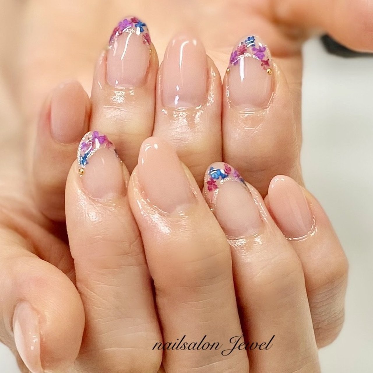 春 夏 ハンド シンプル 押し花 Nailsalon Jewelのネイルデザイン No ネイルブック