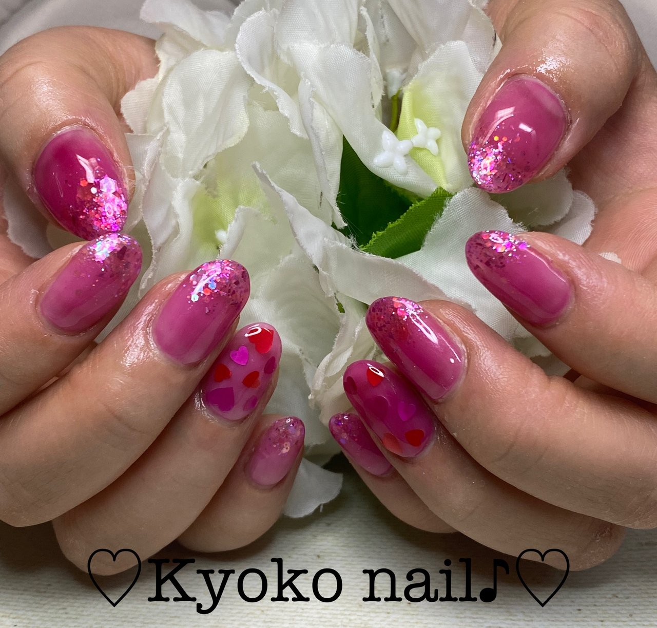 オールシーズン ハンド シンプル ホログラム ラメ Kyoko Nailのネイルデザイン No ネイルブック