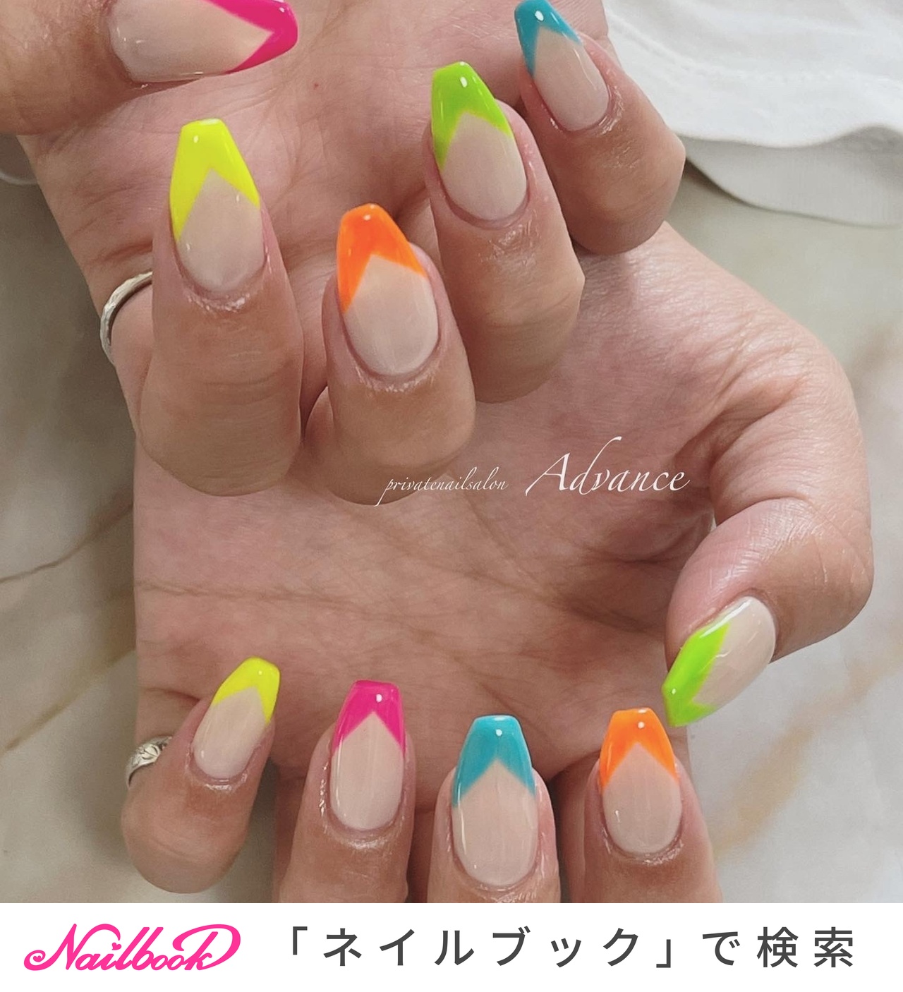 おすすめ順 蛍光フレンチネイルのネイルデザイン ネイルブック