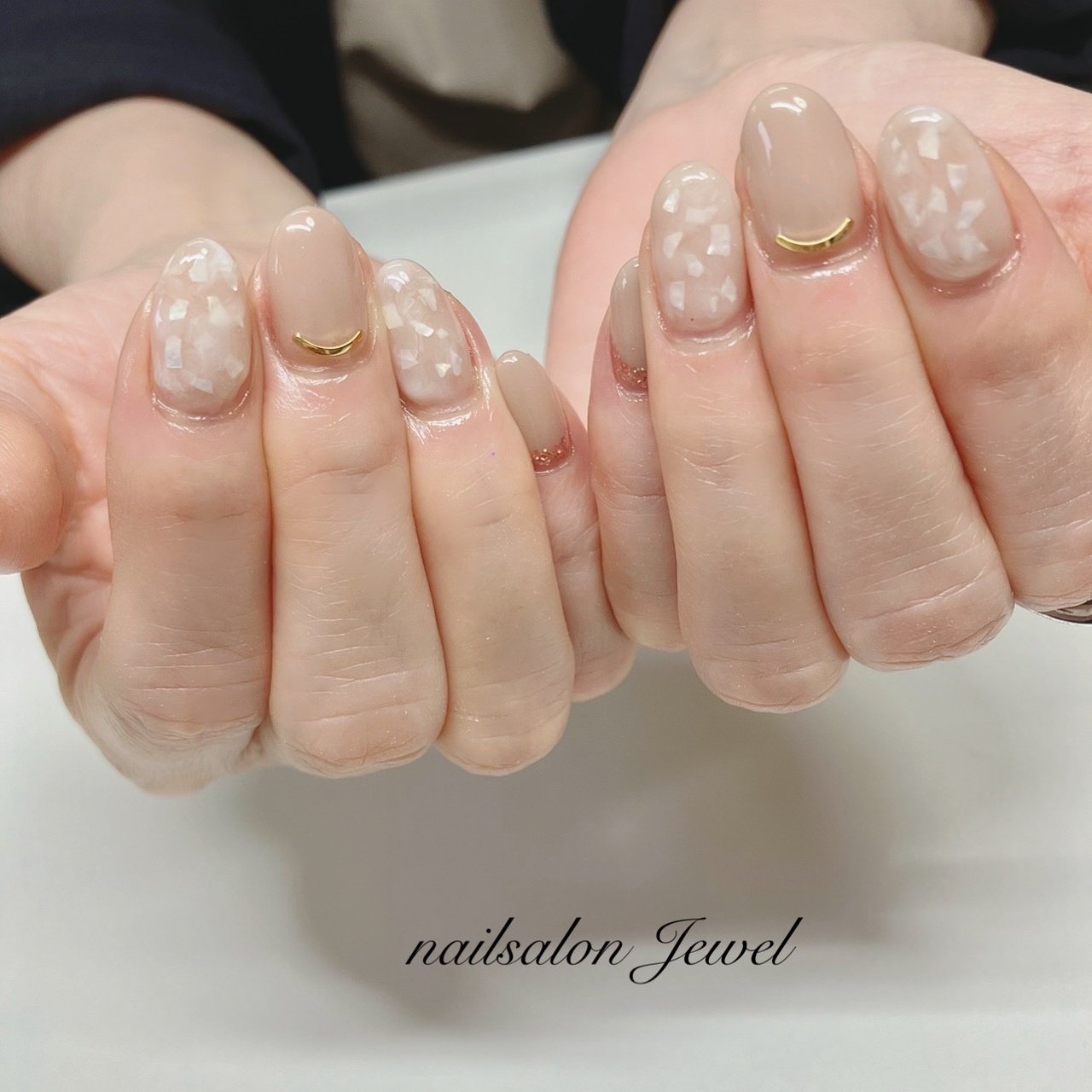 オールシーズン オフィス ハンド シェル ミディアム Nailsalon Jewelのネイルデザイン No ネイルブック