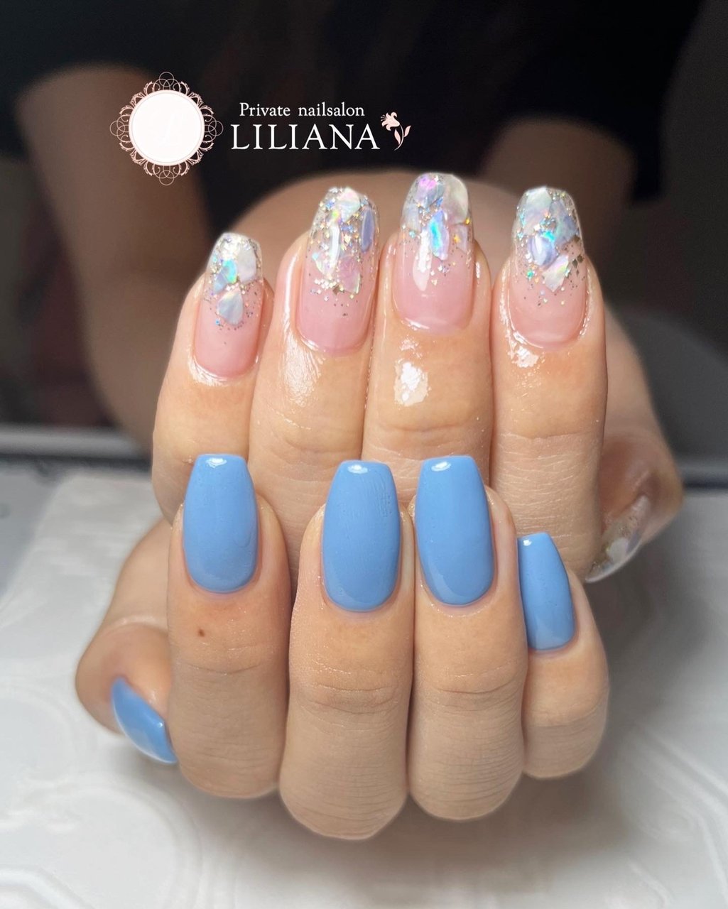 夏 ハンド シンプル ラメ シェル Private Nailsalon Lilianaのネイルデザイン No ネイルブック