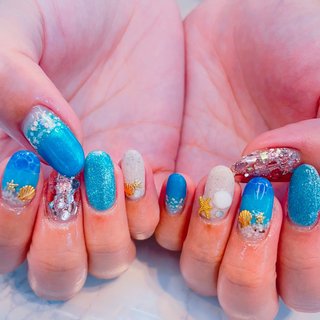 貝殻パーツのネイルデザイン ネイルブック