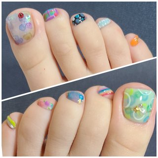  #夏 #梅雨 #デート #女子会 #フット #ホログラム #フラワー #たらしこみ #ドット #トロピカル #ミディアム #スクエア #グリーン #ブルー #ビビッド #ジェルネイル #お客様 #kokotama_kohaku #ネイルブック