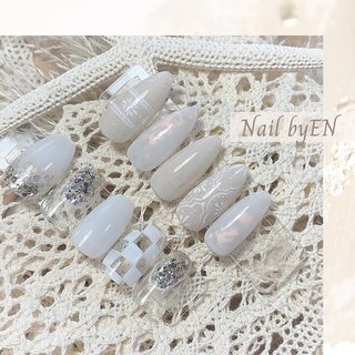 夏サンプル🌊 
#夏ネイル #夏ネイル2022 #夏ネイルデザイン #白 #ホワイト #市松模様 #モロッカンネイル #爽やかネイル #海 #一宮市ネイルサロン #サンプルチップ #夏 #リゾート #ハンド #シースルー #ミディアム #ポイント #ホワイト #ジェルネイル #ネイルチップ #Nami #ネイルブック