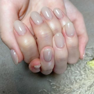 ベージュワンカラーのネイルデザイン ネイルブック