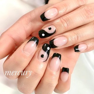 個性派さんにオススメ‼️ ブラックのフレンチネイル💅
.
.
.
.
当日予約OK 🎀
お気軽にお電話☎️or#ホットペッパービューティ　からお問い合わせください⭐️
.
. 
----------------------------------------------------
Nailsalon Mercury ～マーキュリー～

福岡県福岡市早良区西新4-4-4 
ビジネスワン西新701
☎092-231-8138
----------------------------------------------------
.
.
#ネイル#ジェル#ジェルネイル#フレンチネイル#ブラックネイル#個性派ネイル#オフィスネイル#オシャレネイル#大人ネイル#夏#夏ネイル#シンプルネイル#女子力#hpb_nail #nail#nailbook_fan#ネイル好きな人と繋がりたい#トレンドネイル #福岡#福岡ネイル#西新#西新ネイル#西新ネイルサロン#マーキュリー#mercury#ネイリスト募集 #夏 #オールシーズン #梅雨 #パーティー #ハンド #シンプル #フレンチ #変形フレンチ #痛ネイル #バイカラー #ミディアム #スクエア #ホワイト #ブラック #モノトーン #ジェルネイル #お客様 #マーキュリー #ネイルブック