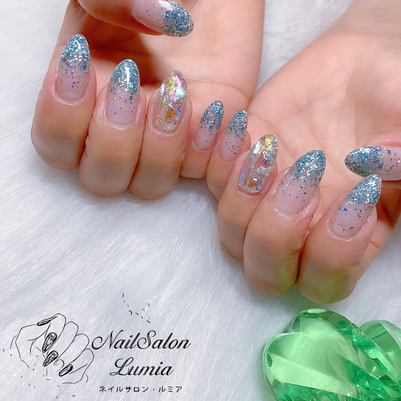 ハンド グラデーション ビジュー ロング オーバル ルナのネイルデザイン No ネイルブック