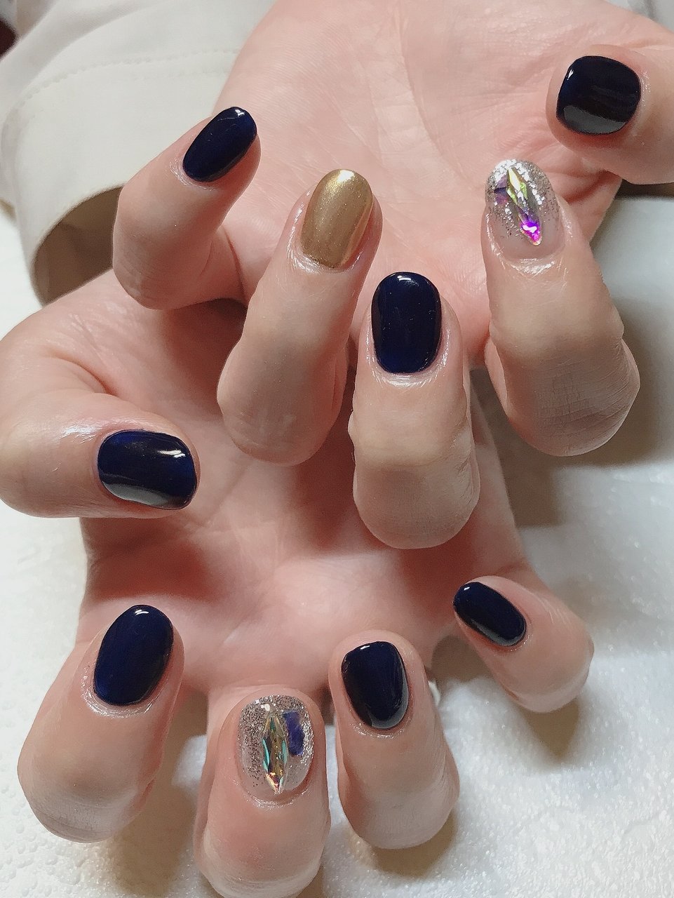 ハンド シンプル ビジュー ミディアム ネイビー みゆ貴のネイルデザイン No ネイルブック