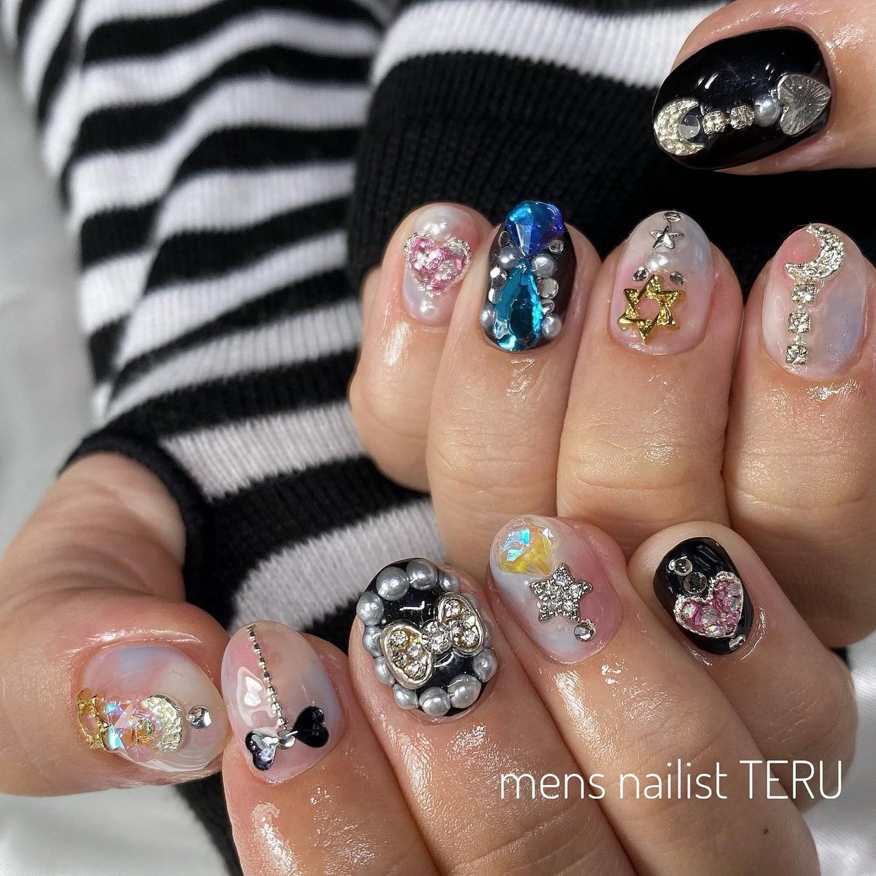 夏 秋 ハンド シンプル ビジュー 大阪北堀江nail Salon Eternalメンズネイリストteruのネイルデザイン No ネイルブック