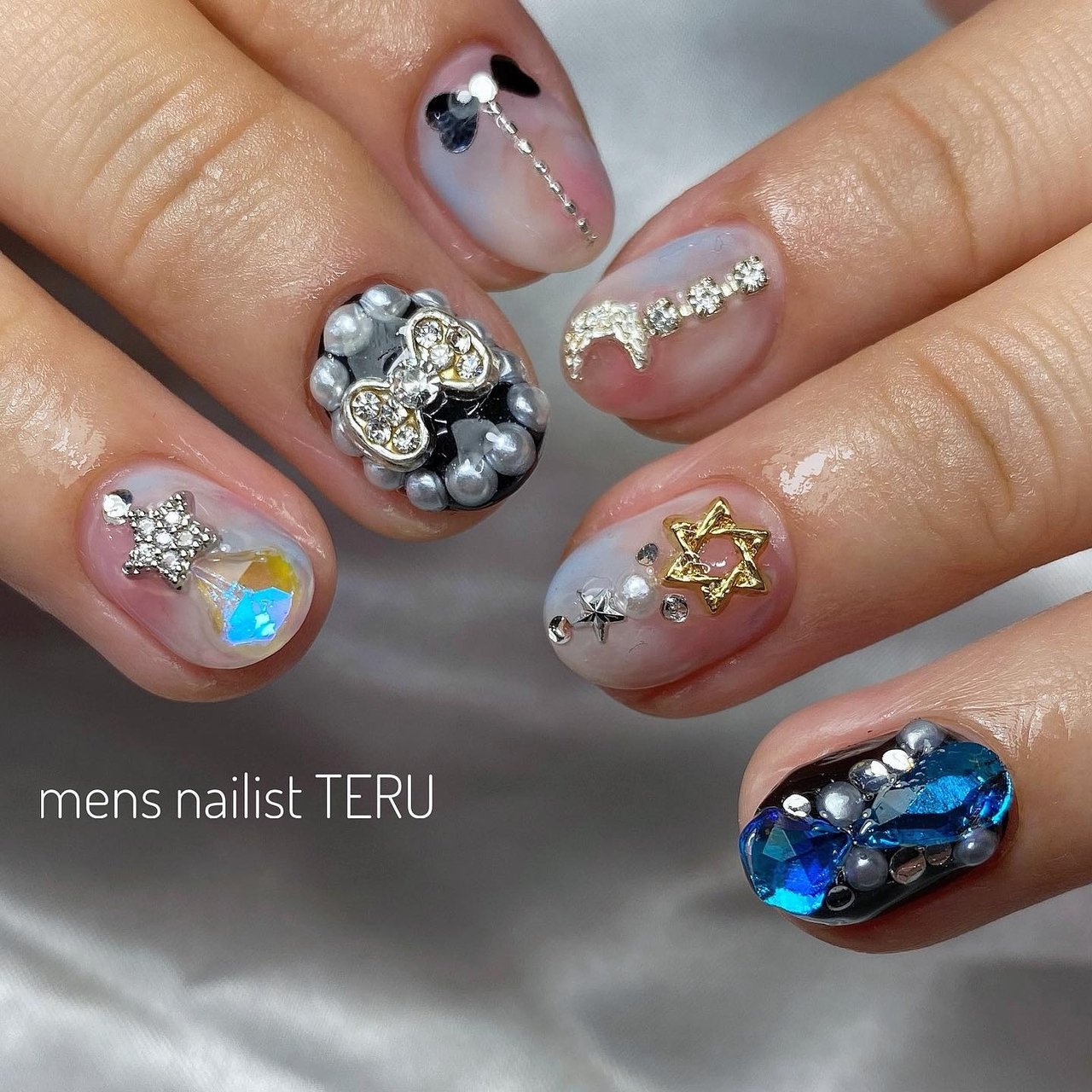 夏 秋 ハンド シンプル ビジュー 大阪北堀江nail Salon Eternalメンズネイリストteruのネイルデザイン No ネイルブック