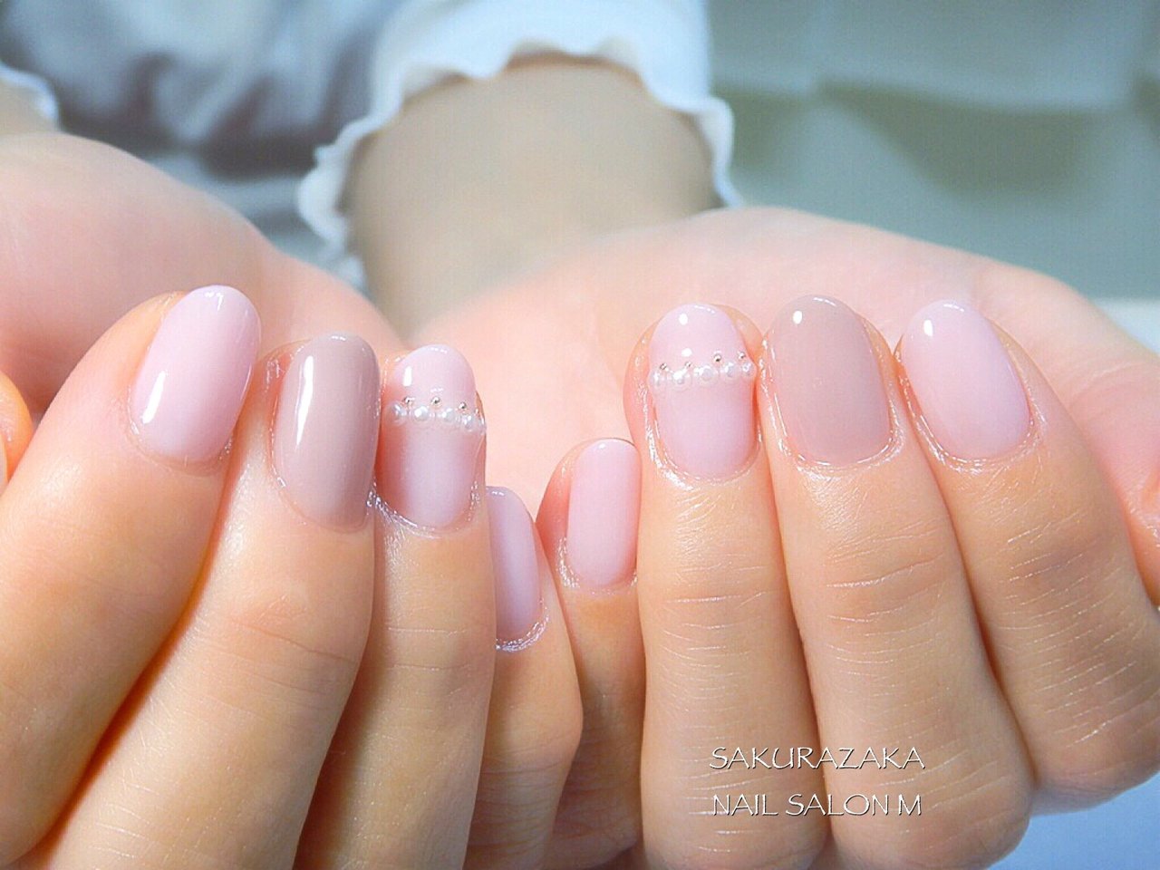 オールシーズン デート ハンド ワンカラー パール 桜坂ネイルサロンmのネイルデザイン No ネイルブック