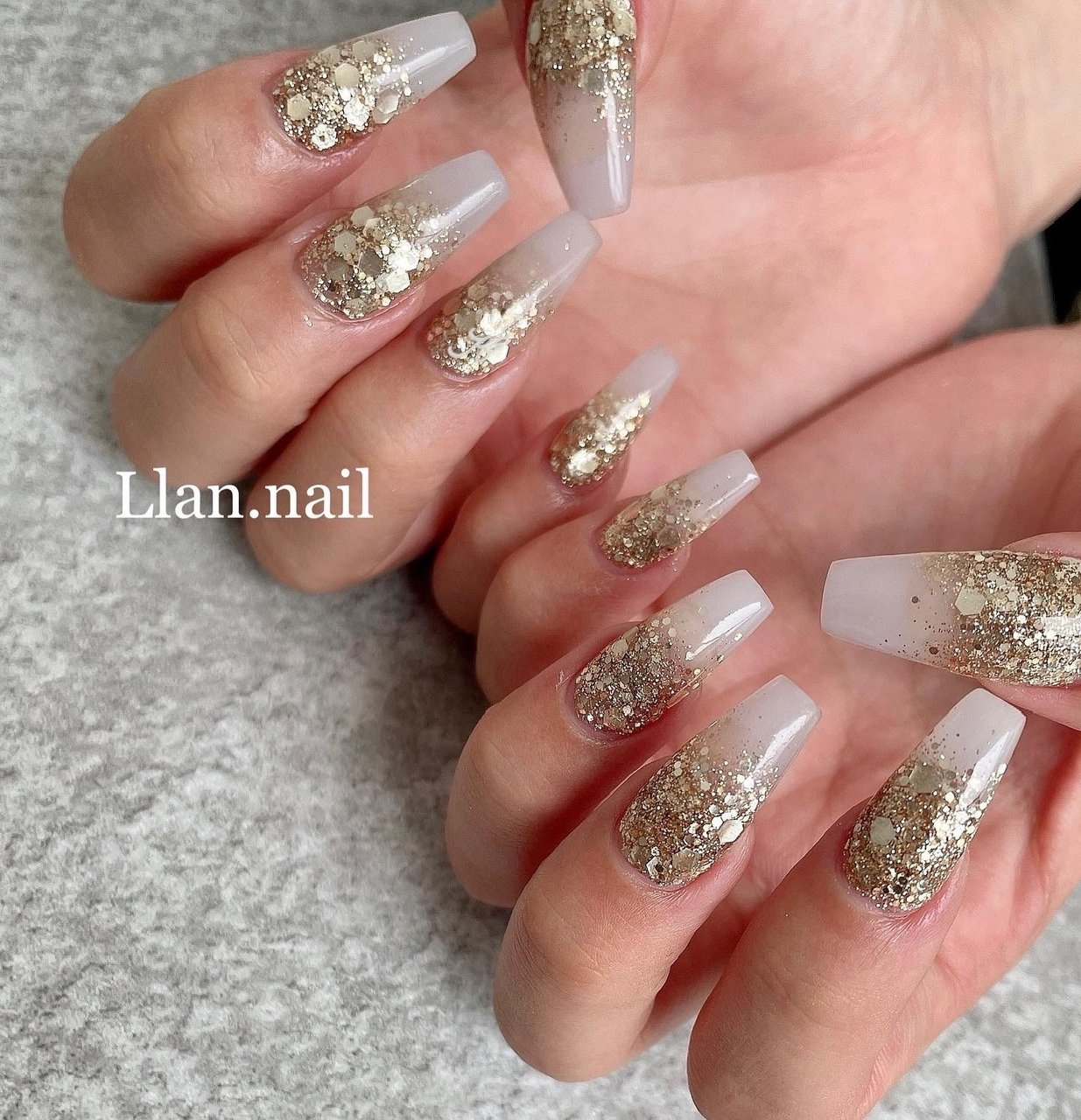 逆がかわいい キラキラ逆グラデネイル特集 難波のネイルサロン Nail Eyelash Alpha