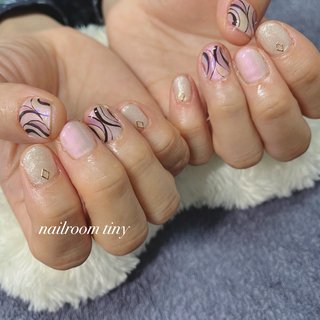 プッチ柄ネイルのネイルデザイン ネイルブック